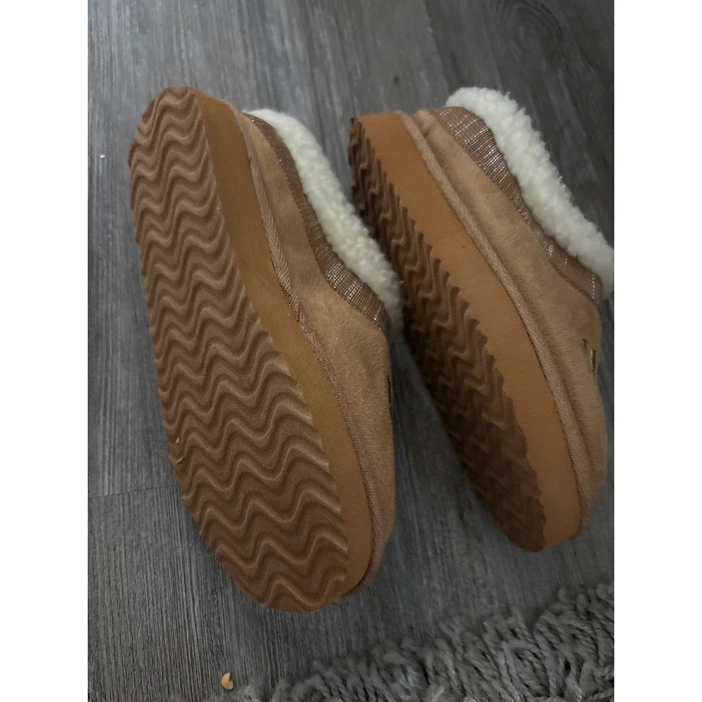 Wicked  Universal Studios Kids Tan Sherpa Lined  Slippers NWT size 1 girls